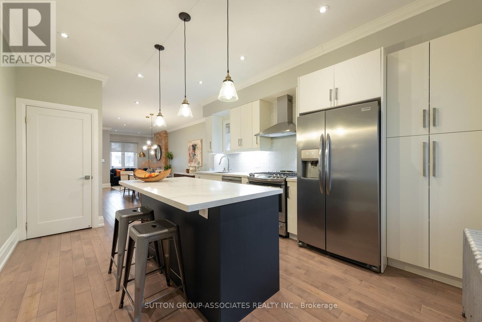 106 Uxbridge Avenue, Toronto, Ontario  M6N 2Y4 - Photo 17 - W12930884