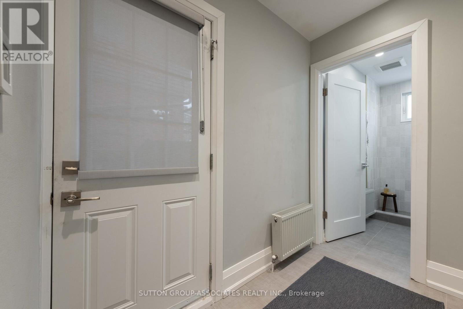 106 Uxbridge Avenue, Toronto, Ontario  M6N 2Y4 - Photo 20 - W12930884