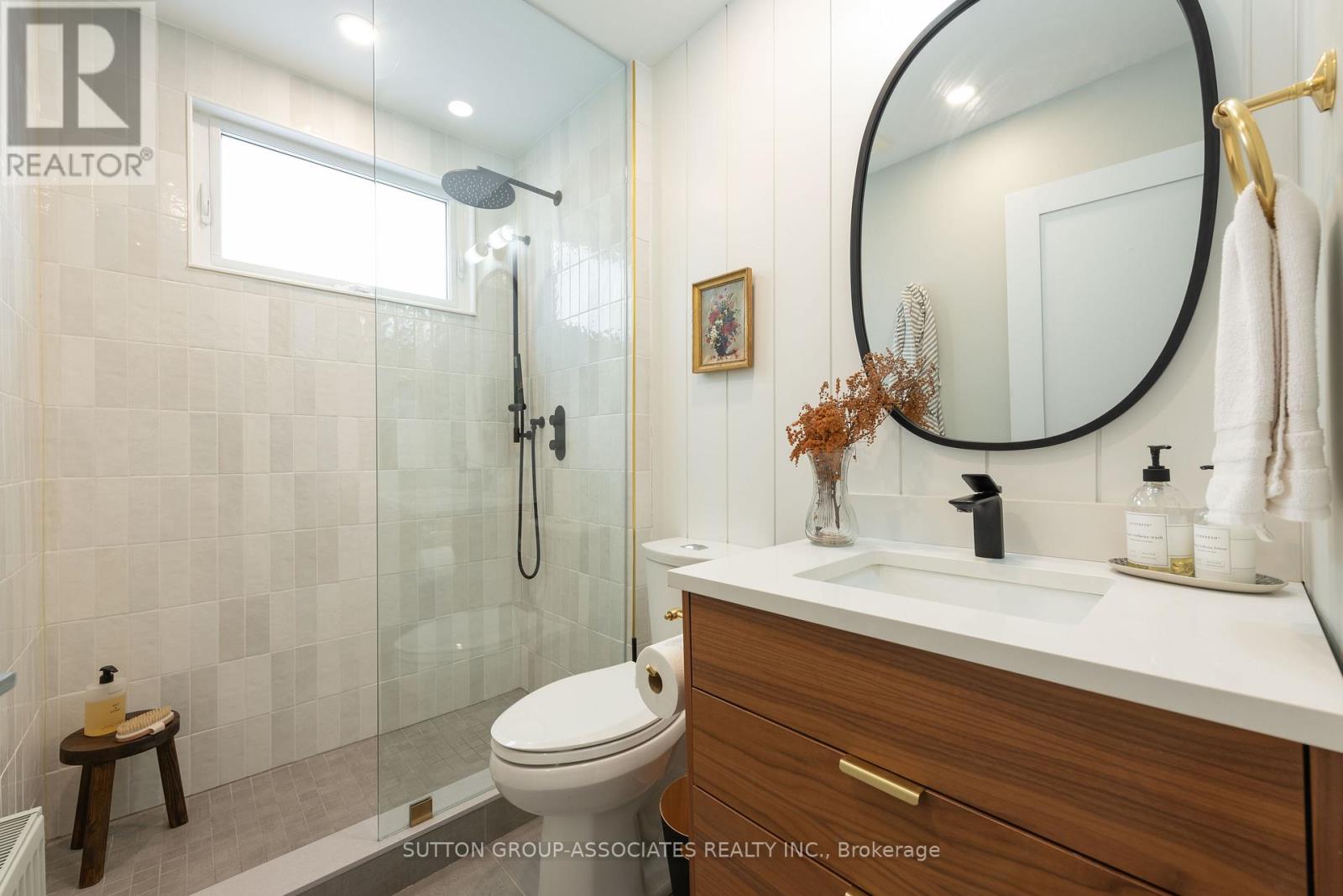 106 Uxbridge Avenue, Toronto, Ontario  M6N 2Y4 - Photo 22 - W12930884