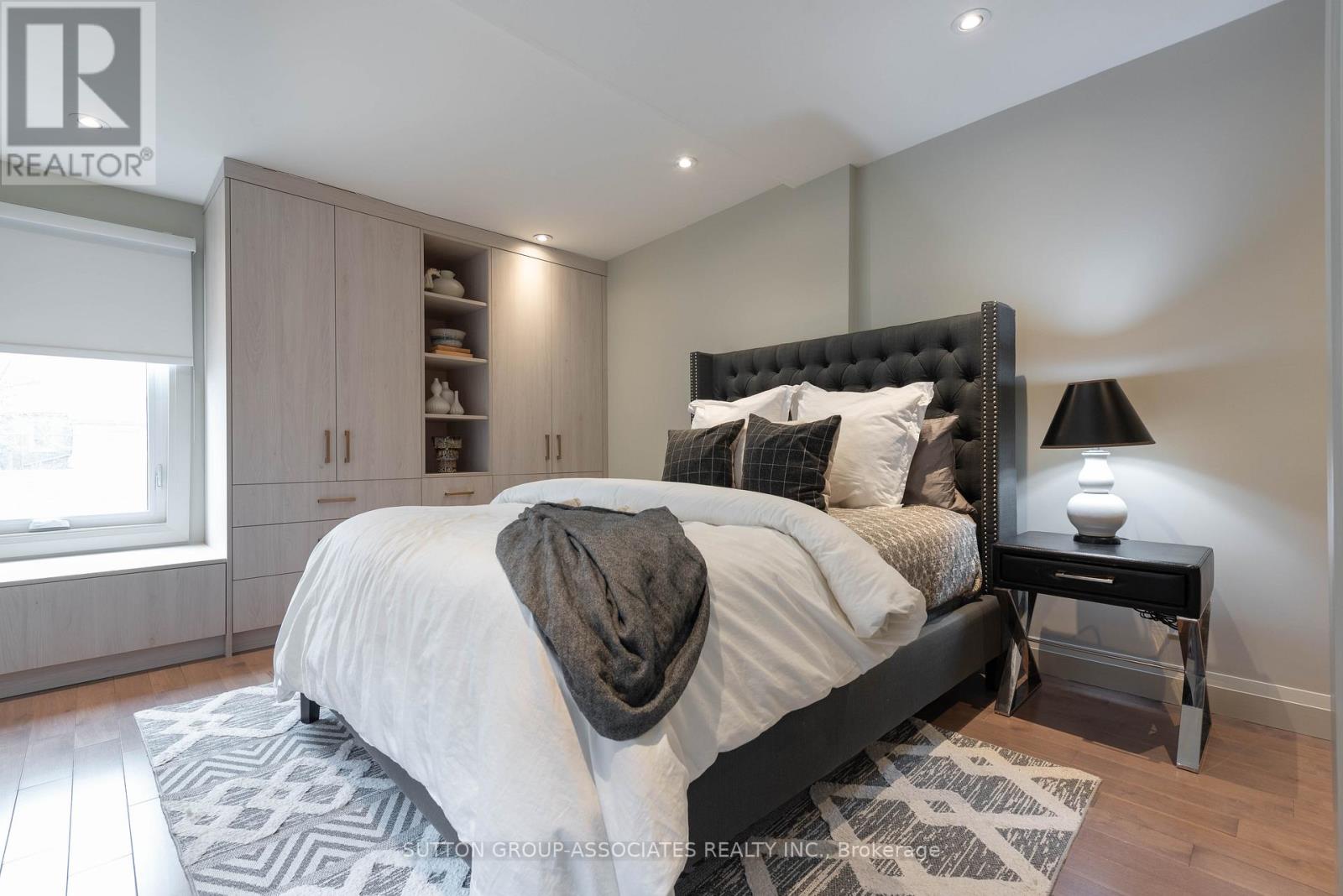 106 Uxbridge Avenue, Toronto, Ontario  M6N 2Y4 - Photo 25 - W12930884