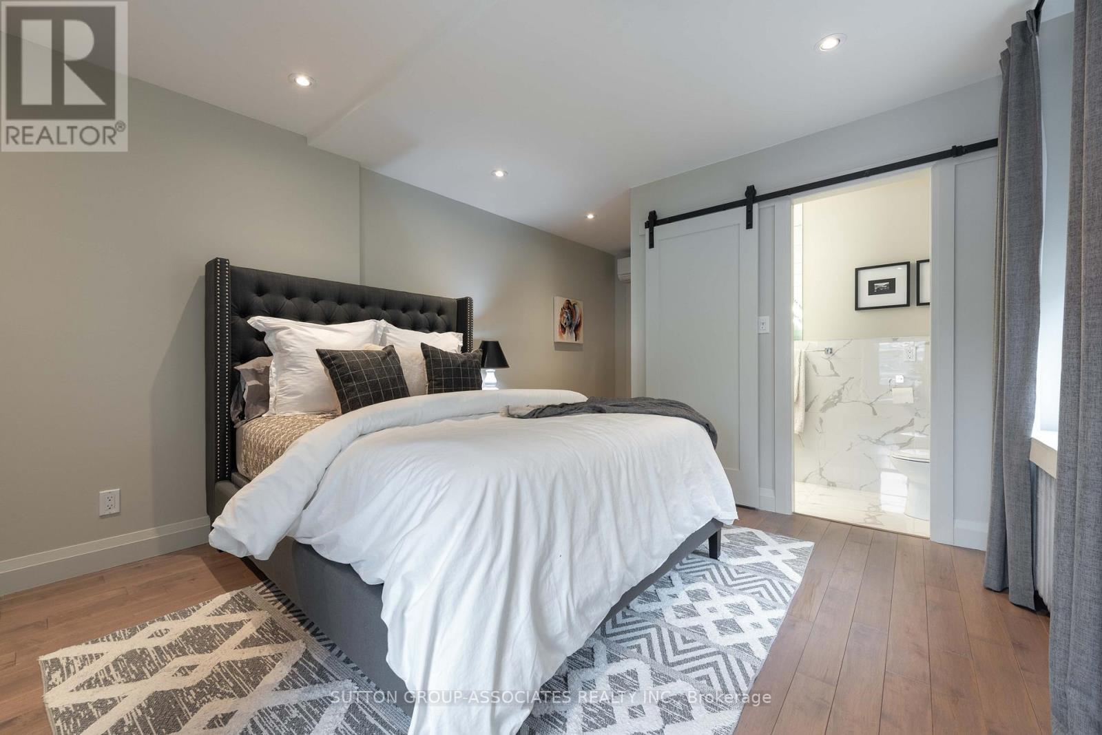 106 Uxbridge Avenue, Toronto, Ontario  M6N 2Y4 - Photo 26 - W12930884