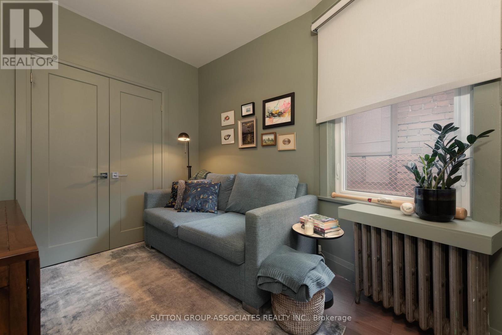 106 Uxbridge Avenue, Toronto, Ontario  M6N 2Y4 - Photo 30 - W12930884