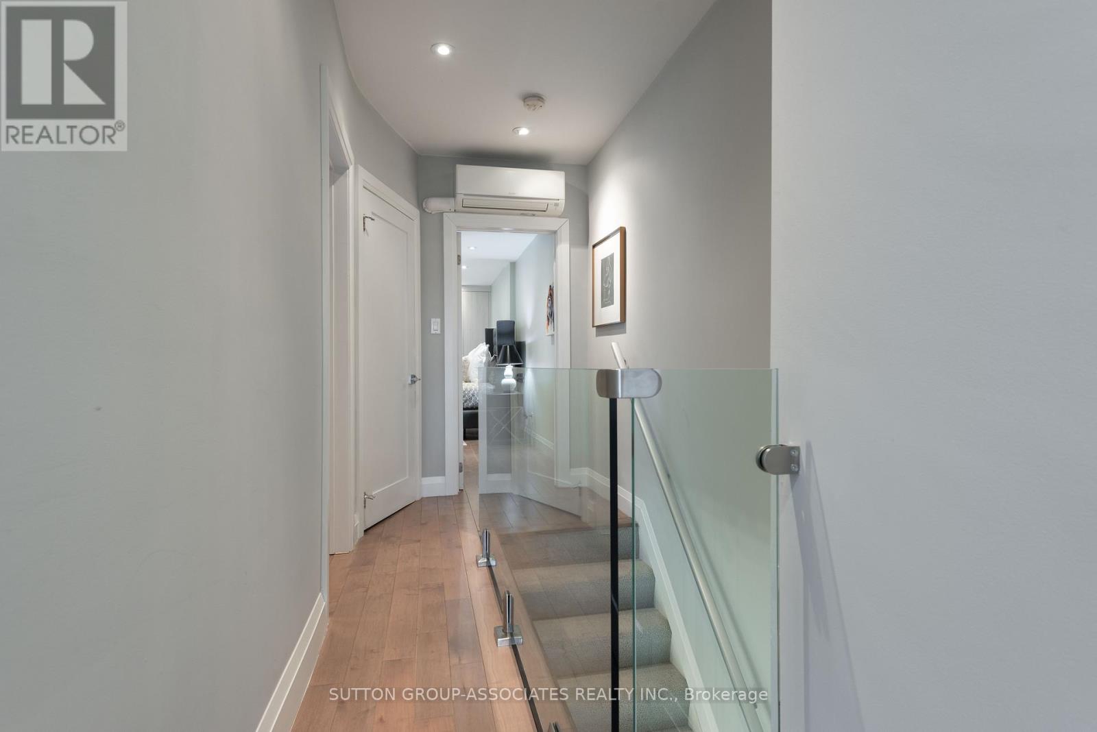 106 Uxbridge Avenue, Toronto, Ontario  M6N 2Y4 - Photo 32 - W12930884