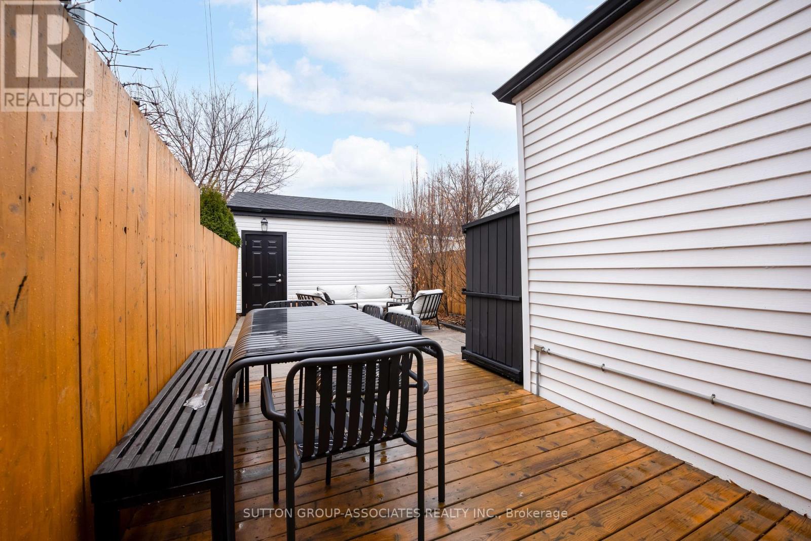 106 Uxbridge Avenue, Toronto, Ontario  M6N 2Y4 - Photo 45 - W12930884