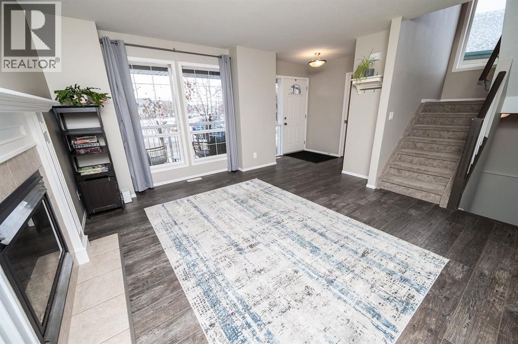 75 Doherty Close, Red Deer, Alberta  T4R 3G1 - Photo 4 - A2295501