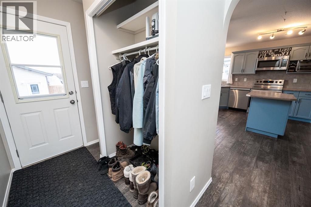 75 Doherty Close, Red Deer, Alberta  T4R 3G1 - Photo 10 - A2295501