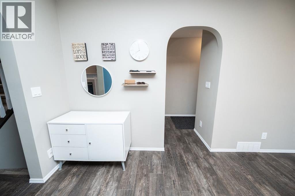 75 Doherty Close, Red Deer, Alberta  T4R 3G1 - Photo 9 - A2295501