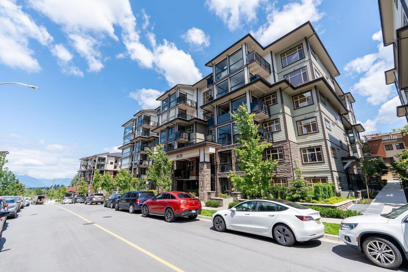 303 8538 203A STREET, langley, British Columbia