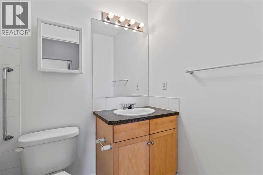 304, 2022 Canyon Meadows Drive Se, Calgary, Alberta  T2J 7H1 - Photo 20 - A2293821