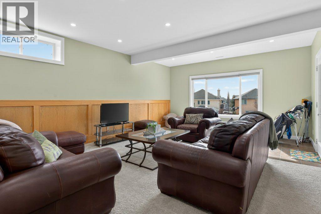 311 Crystal Shores View, Okotoks, Alberta  T1S 2H9 - Photo 29 - A2294700