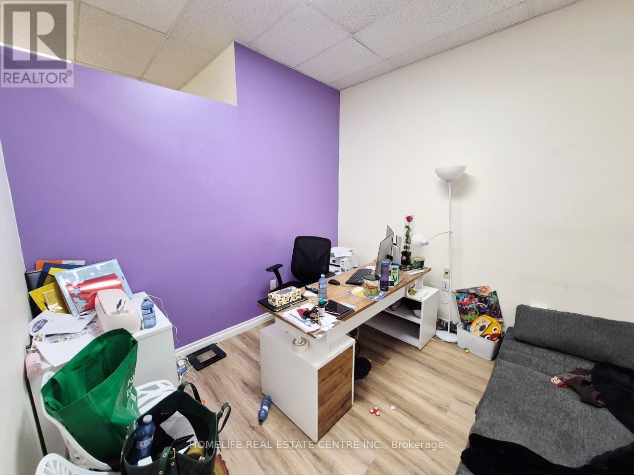 4 - 128 Nelson Street, Brantford, Ontario  N3S 4B6 - Photo 11 - X12930874