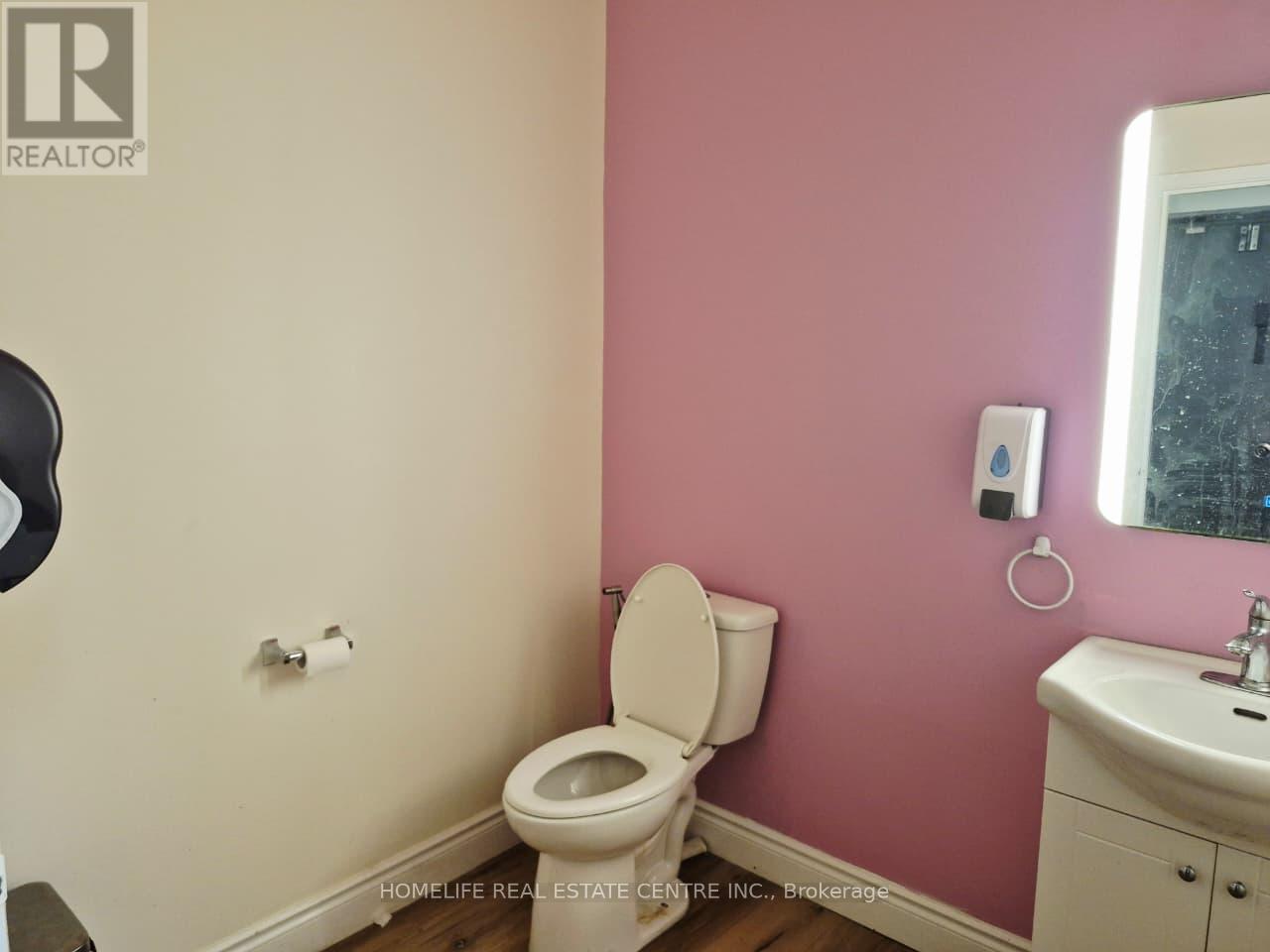 4 - 128 Nelson Street, Brantford, Ontario  N3S 4B6 - Photo 14 - X12930874