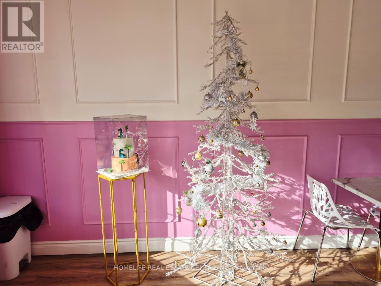 4 - 128 Nelson Street, Brantford, Ontario  N3S 4B6 - Photo 4 - X12930874