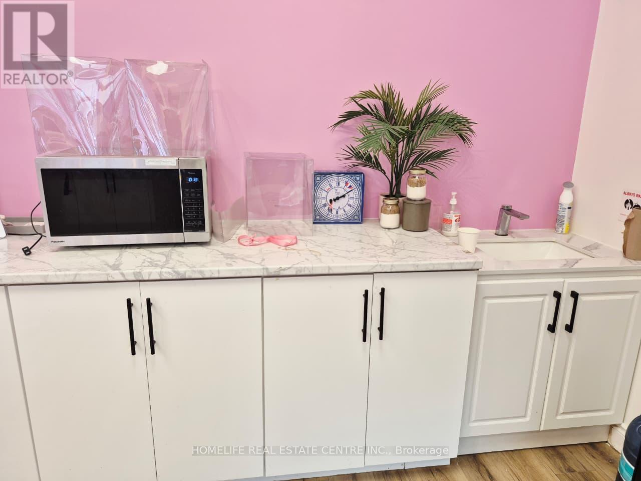 4 - 128 Nelson Street, Brantford, Ontario  N3S 4B6 - Photo 9 - X12930874