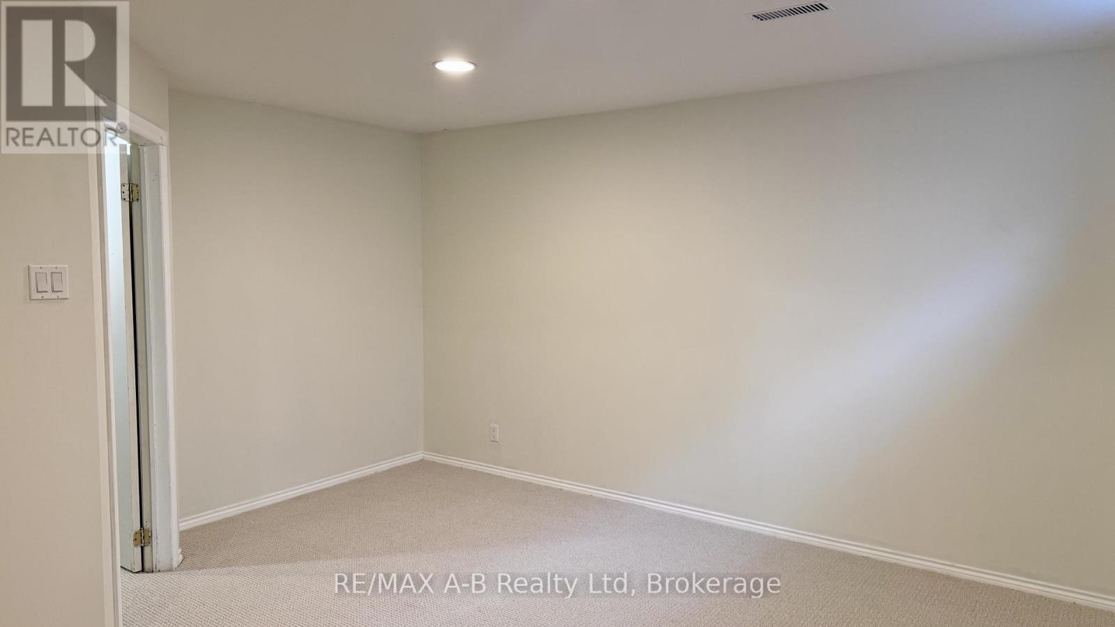 86 Freeland Drive, Stratford, Ontario  N4Z 1H1 - Photo 41 - X12929878