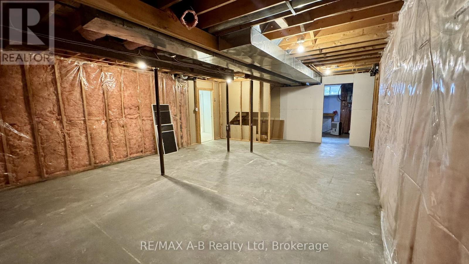 86 Freeland Drive, Stratford, Ontario  N4Z 1H1 - Photo 45 - X12929878