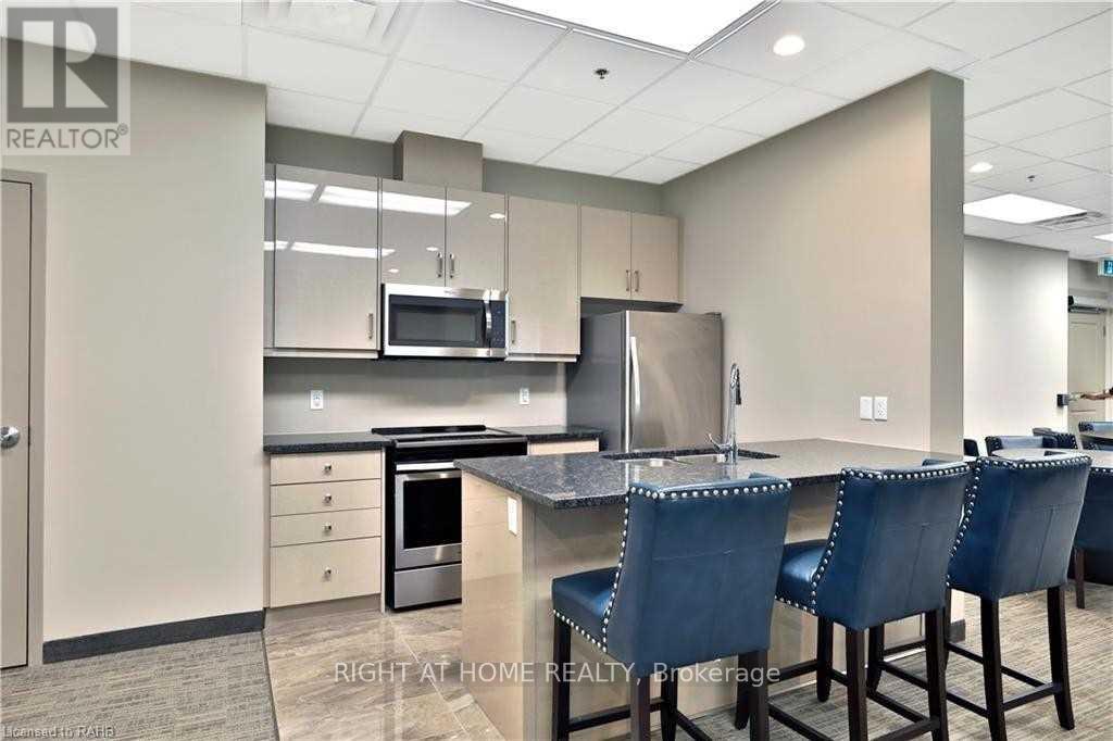 423 - 2486 Old Bronte Road, Oakville, Ontario L6M 4J2 - Photo 18 - W12911876