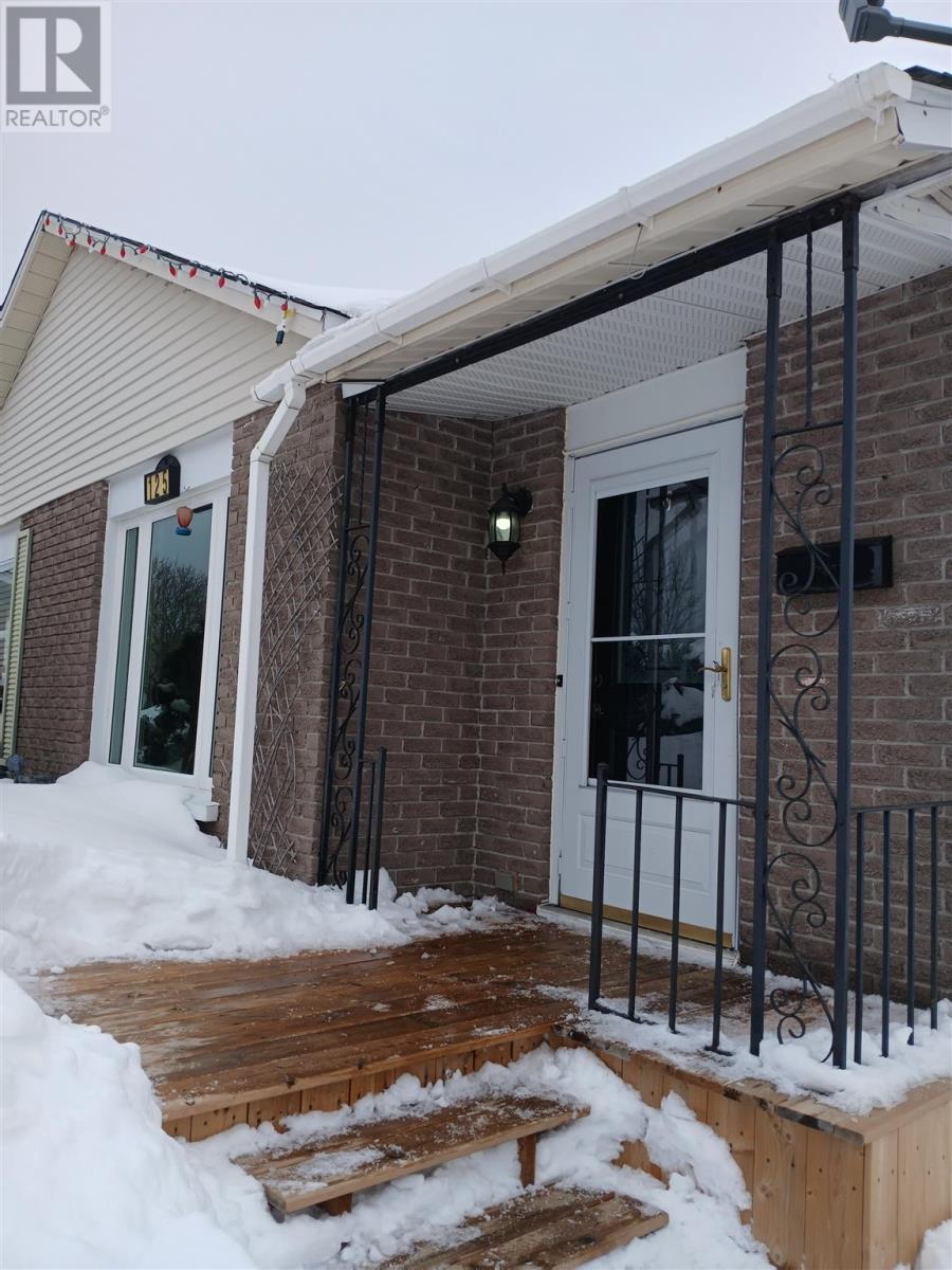 125 Laurier Rd, Elliot Lake, Ontario  P5A 2V1 - Photo 23 - SM260558