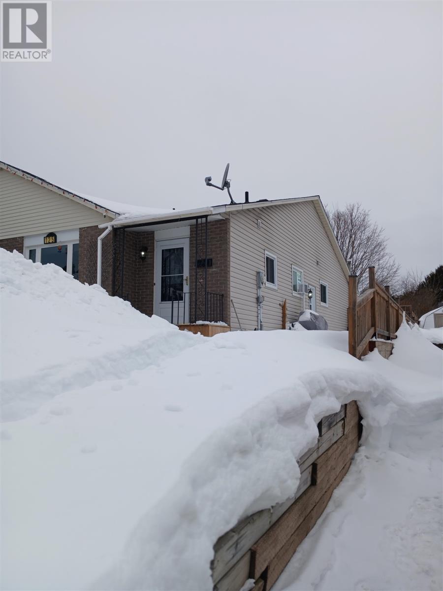 125 Laurier Rd, Elliot Lake, Ontario  P5A 2V1 - Photo 25 - SM260558