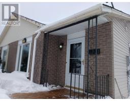 125 Laurier RD, Elliot Lake, Ontario