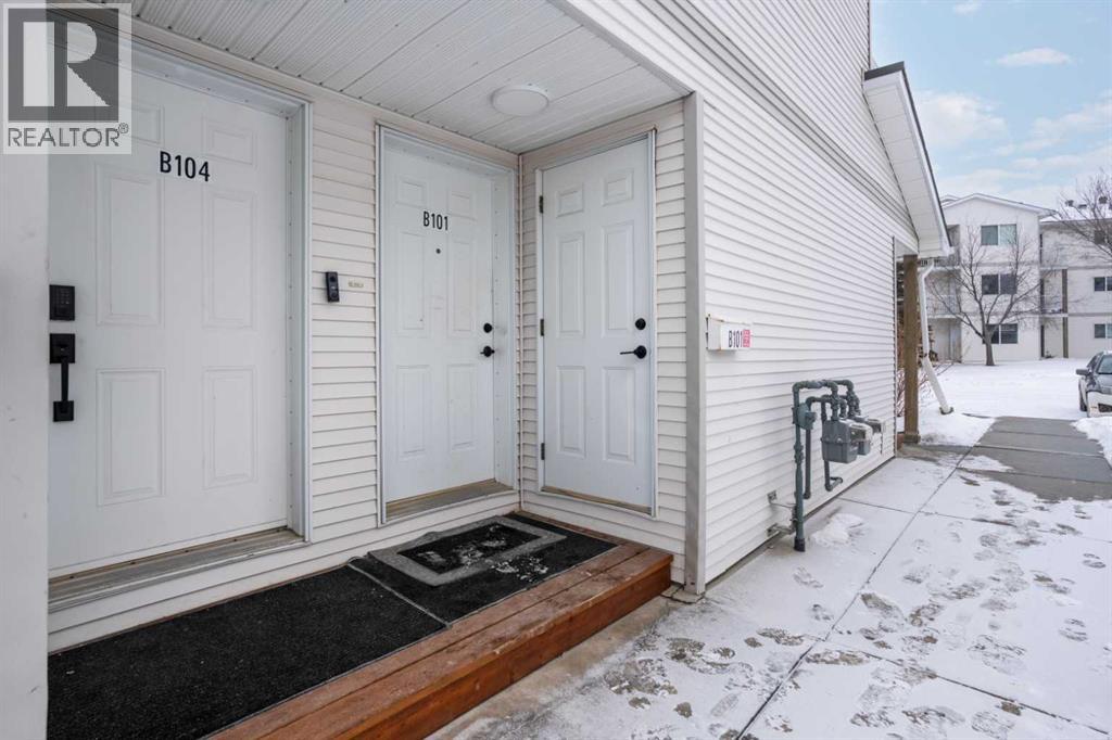 101b, 4917 68 Street, Camrose, Alberta  T4V 4T8 - Photo 2 - A2289556