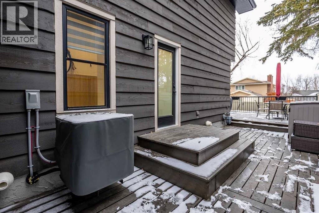 168 Oakside Circle, Calgary, Alberta T2V 4H2 - Photo 22 - A2296519