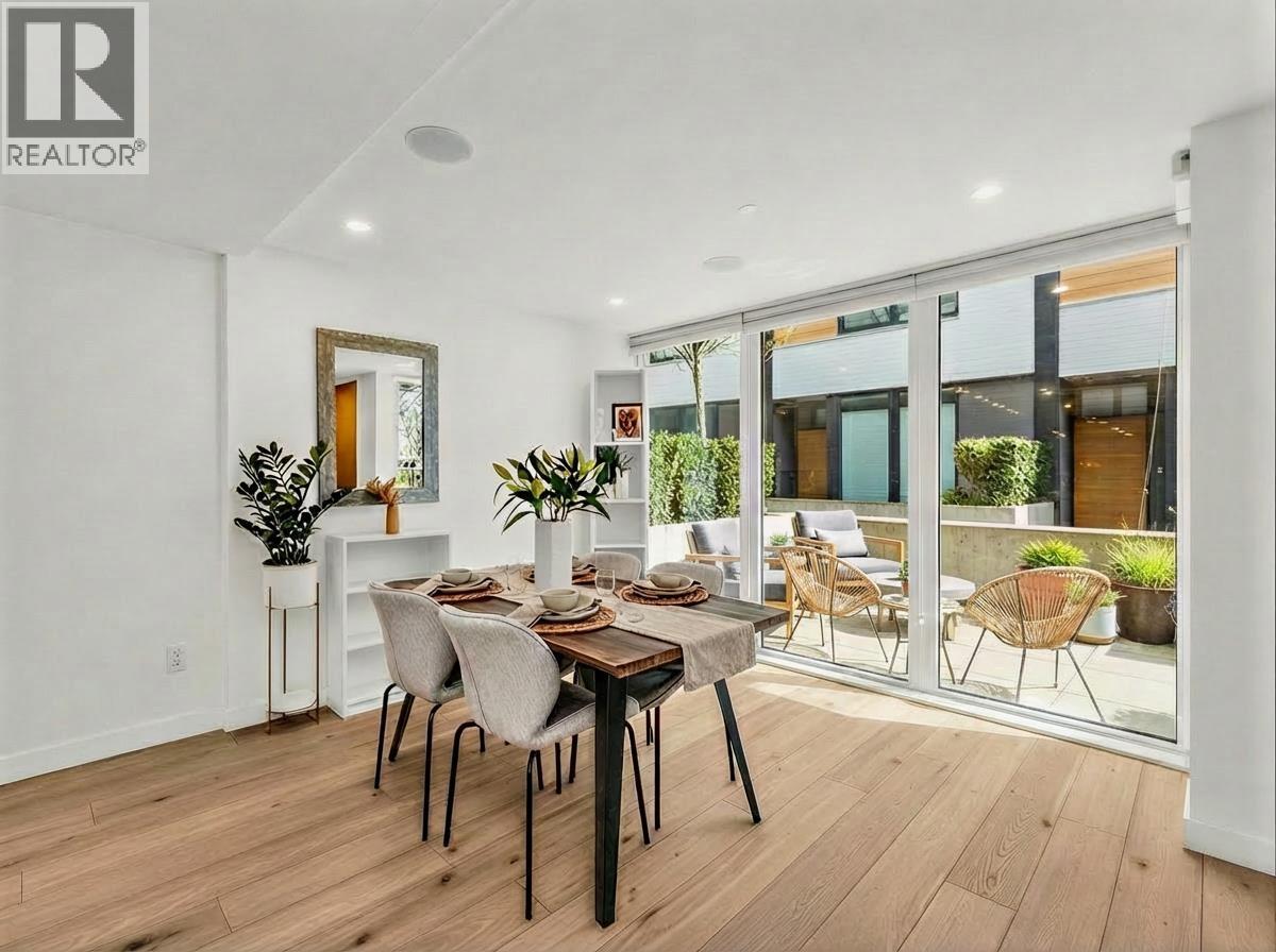 102 649 E 3rd Street, North Vancouver, British Columbia  V7L 1G6 - Photo 3 - R3104188