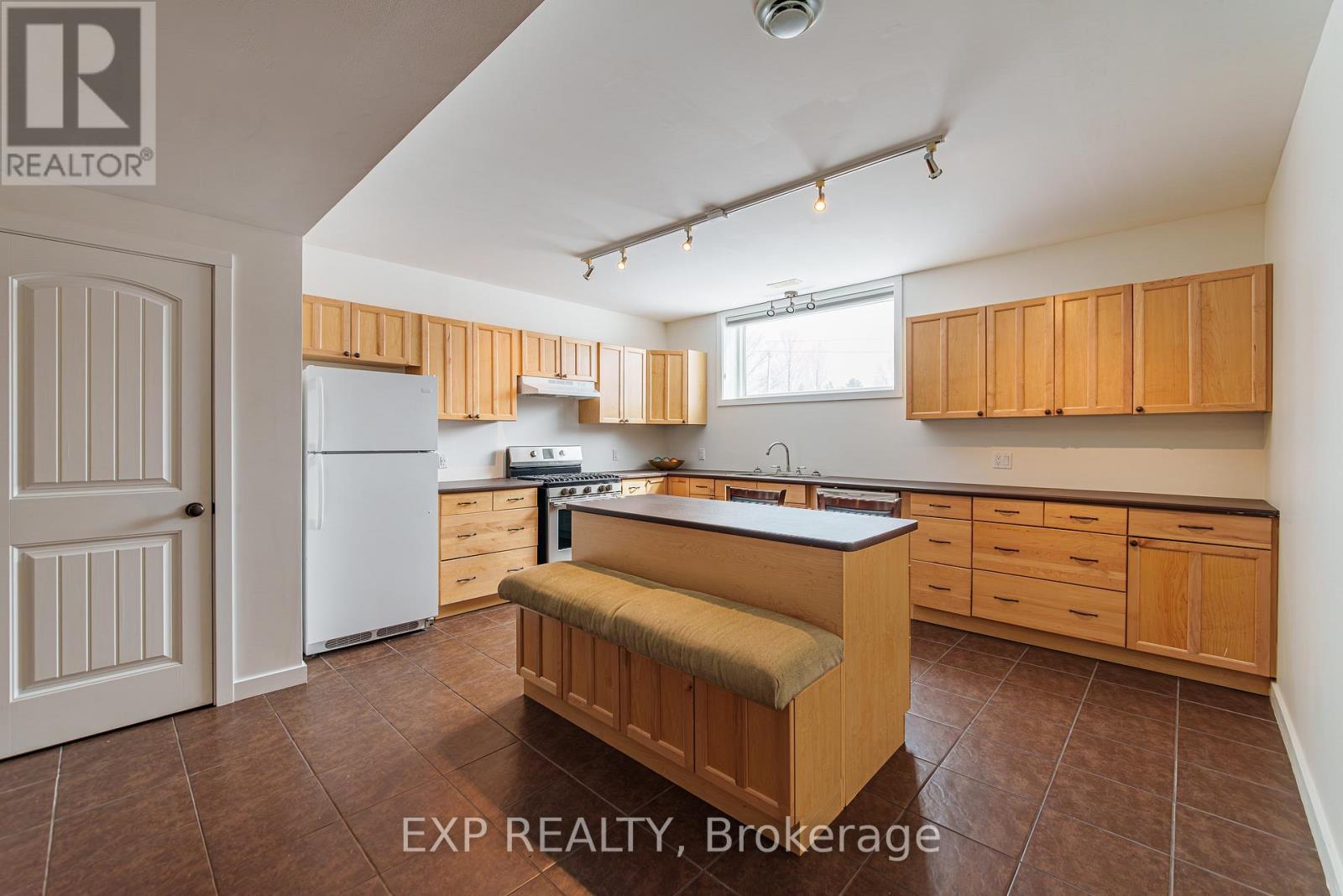 1899 Farisita Drive, Ottawa, Ontario  K0A 3H0 - Photo 25 - X12930894