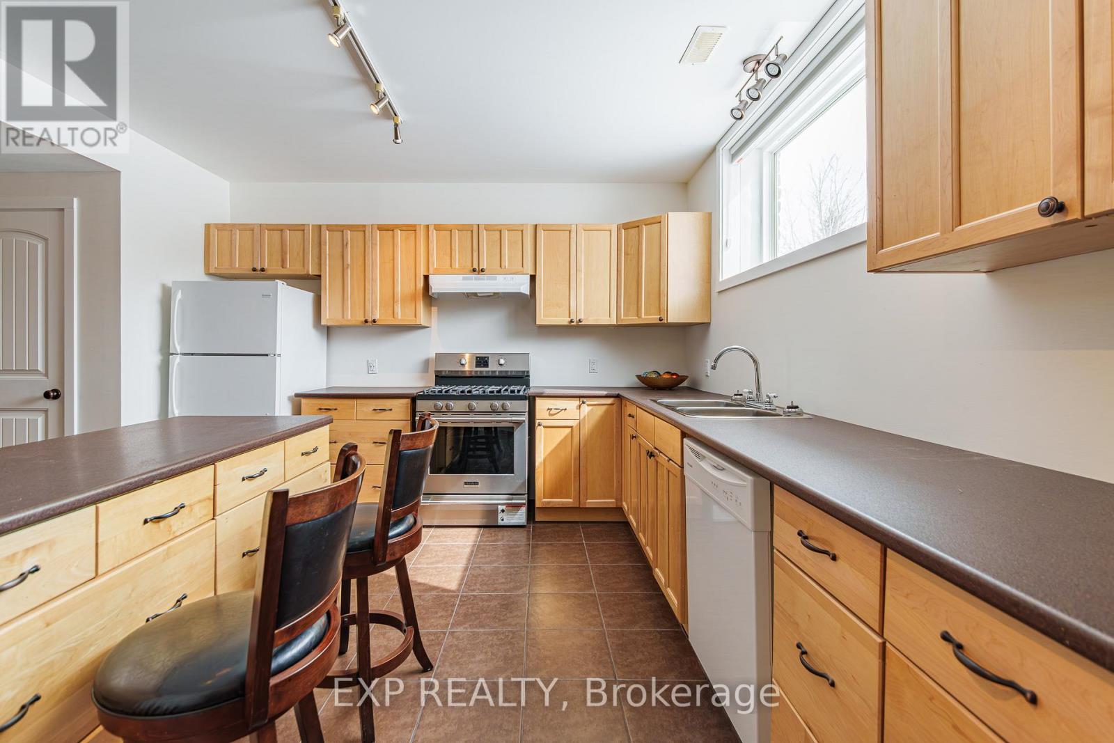 1899 Farisita Drive, Ottawa, Ontario  K0A 3H0 - Photo 27 - X12930894