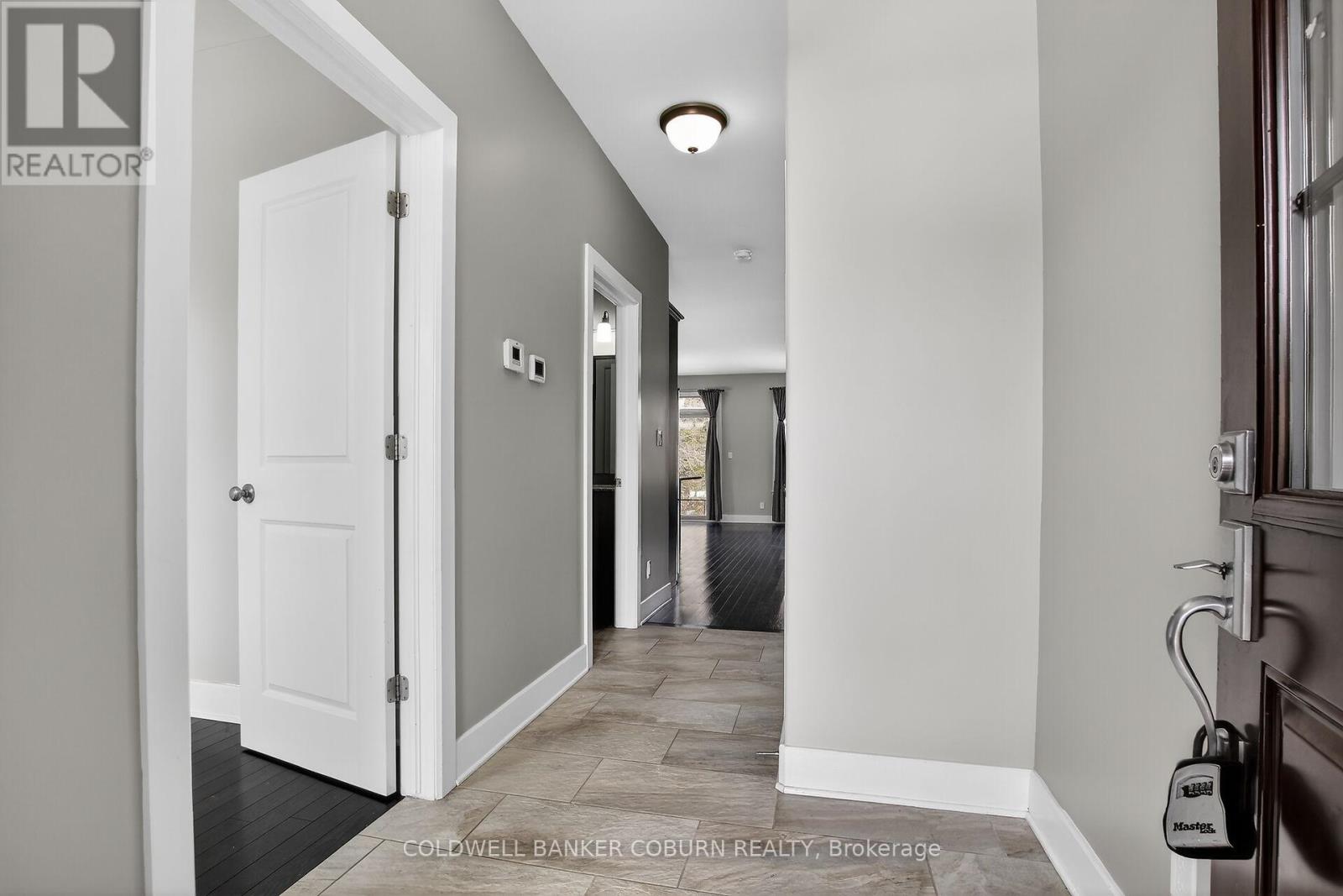 37 Galens Way, North Grenville, Ontario  K0G 1J0 - Photo 3 - X12930918