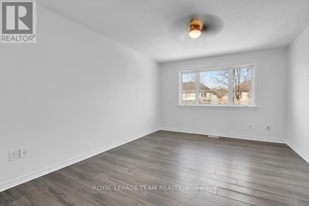 763 Long Point Circle, Ottawa, Ontario  K1T 4H5 - Photo 16 - X12930938