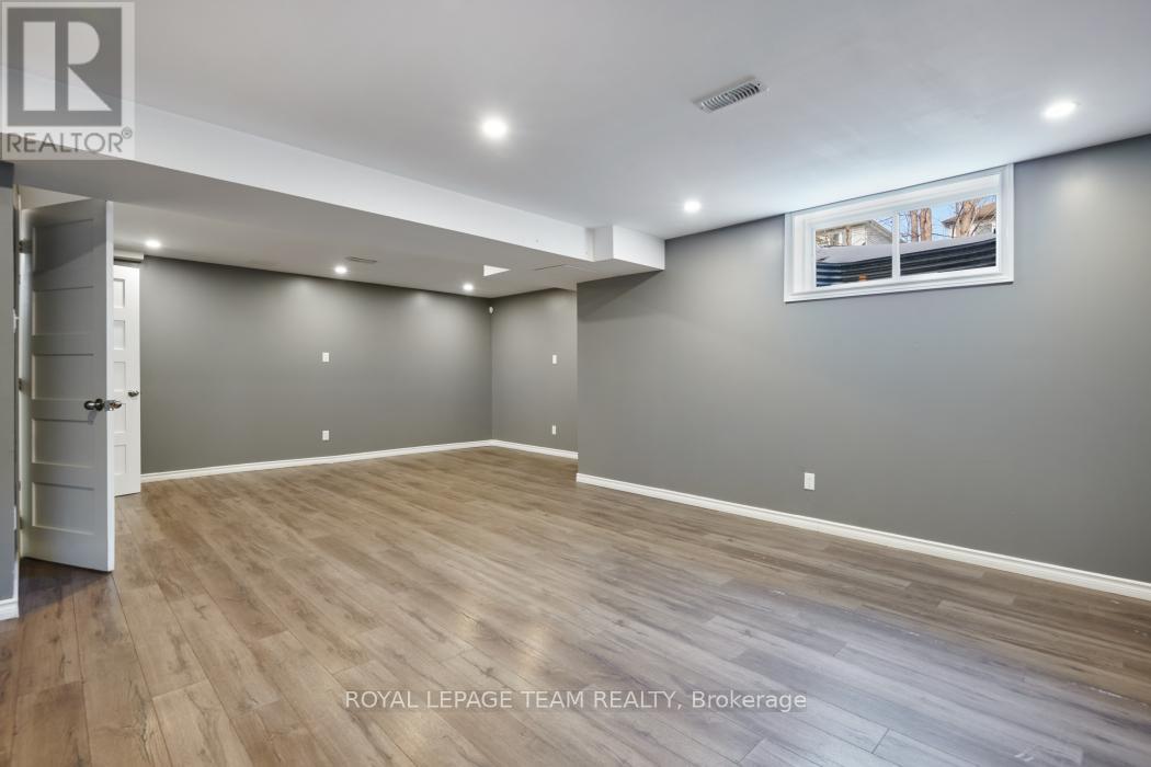 763 Long Point Circle, Ottawa, Ontario  K1T 4H5 - Photo 24 - X12930938