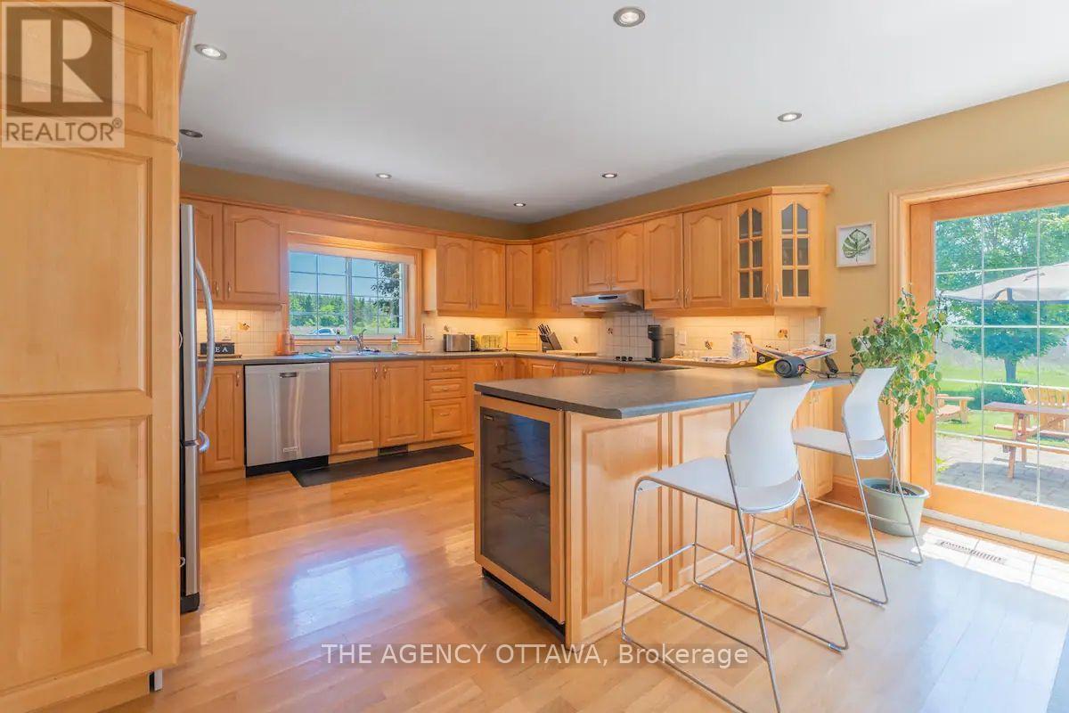 4184 Old Hwy 2 Highway E, Belleville, Ontario  K8N 4Z4 - Photo 14 - X12930944