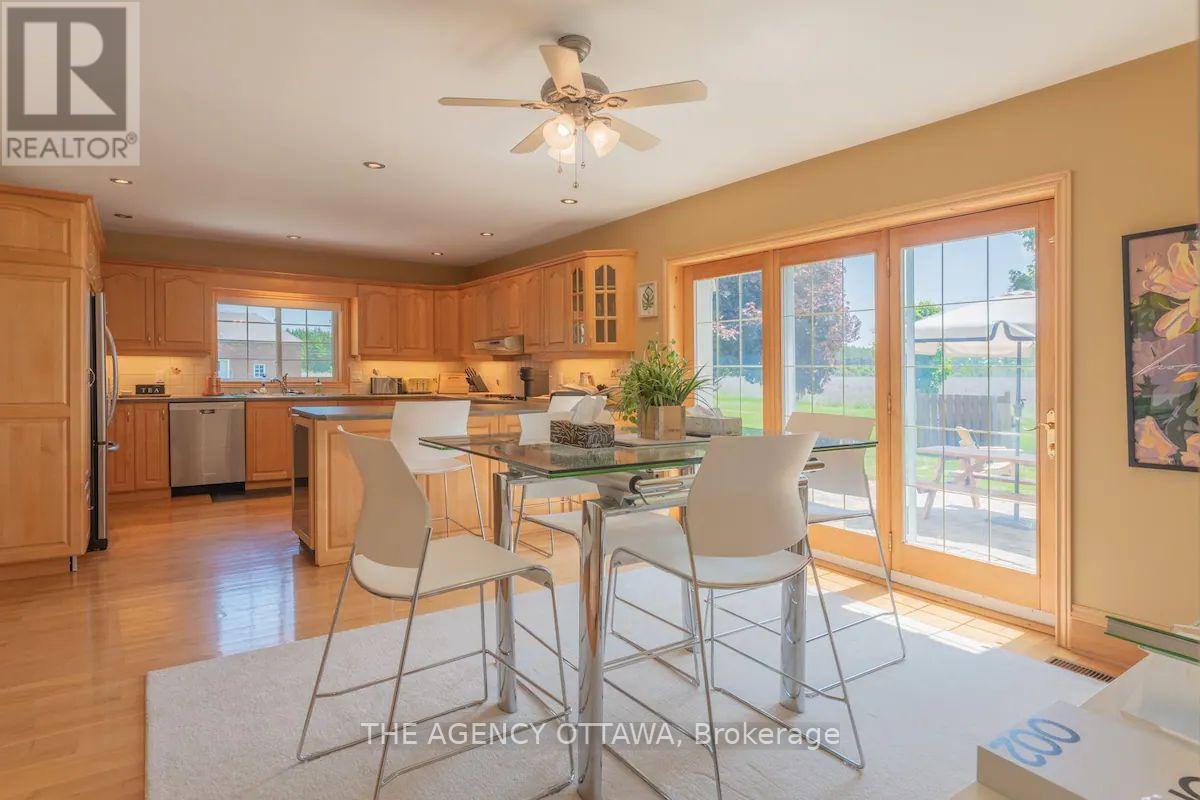 4184 Old Hwy 2 Highway E, Belleville, Ontario  K8N 4Z4 - Photo 16 - X12930944