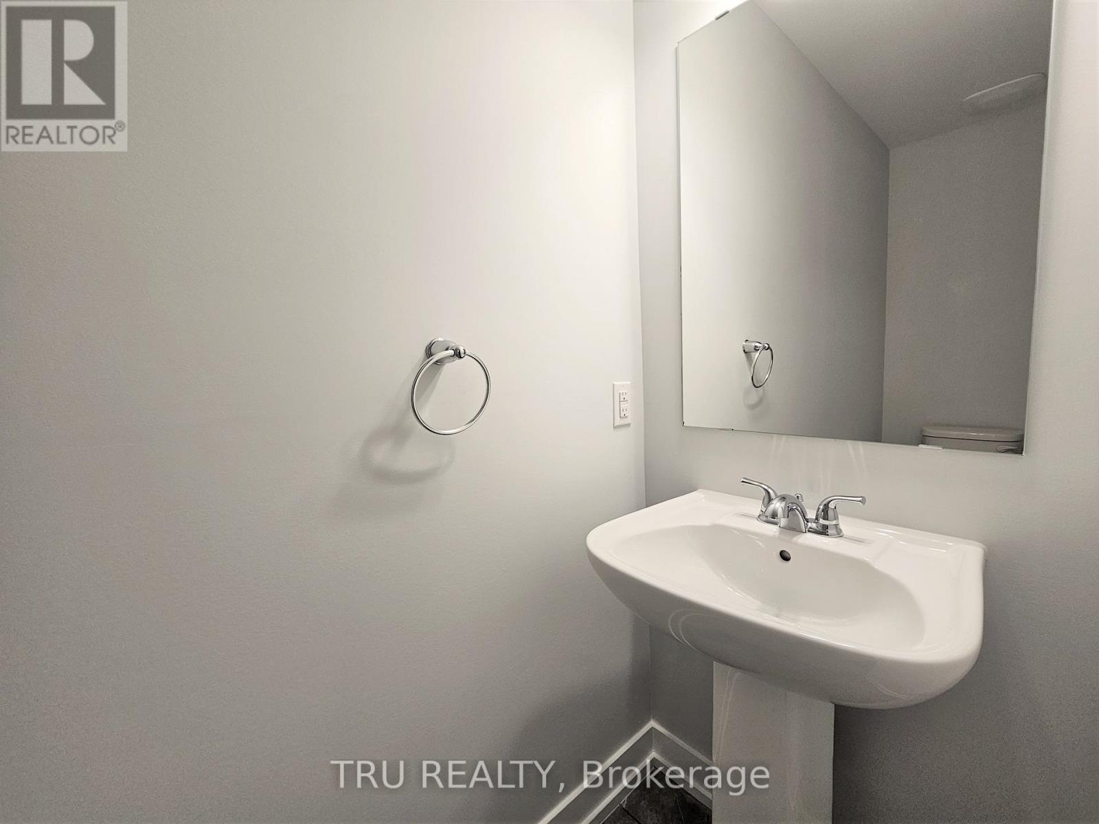 200 Anyolite Private, Ottawa, Ontario  K2J 7J3 - Photo 9 - X12930954