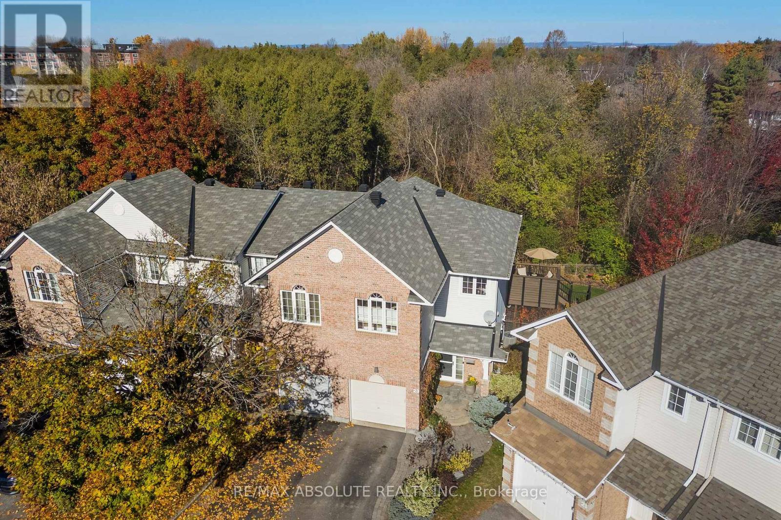 23 Riverbank Court, Ottawa, Ontario  K2S 1V7 - Photo 2 - X12930992