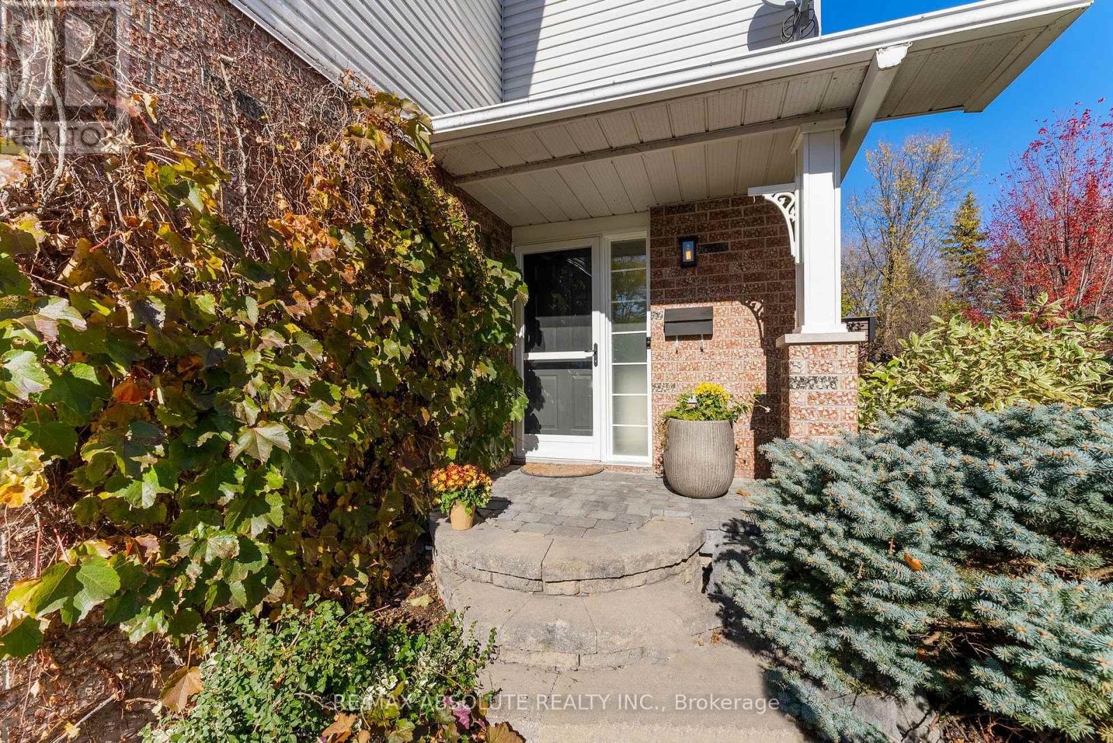 23 Riverbank Court, Ottawa, Ontario  K2S 1V7 - Photo 40 - X12930992