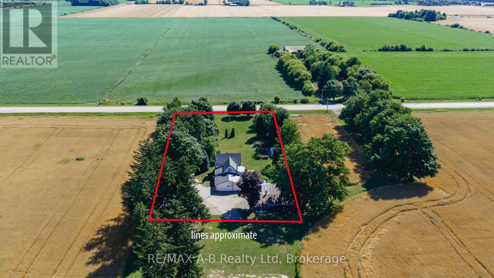 24189 Wellburn Road, Thames Centre, Ontario  N4X 1C6 - Photo 2 - X12474344