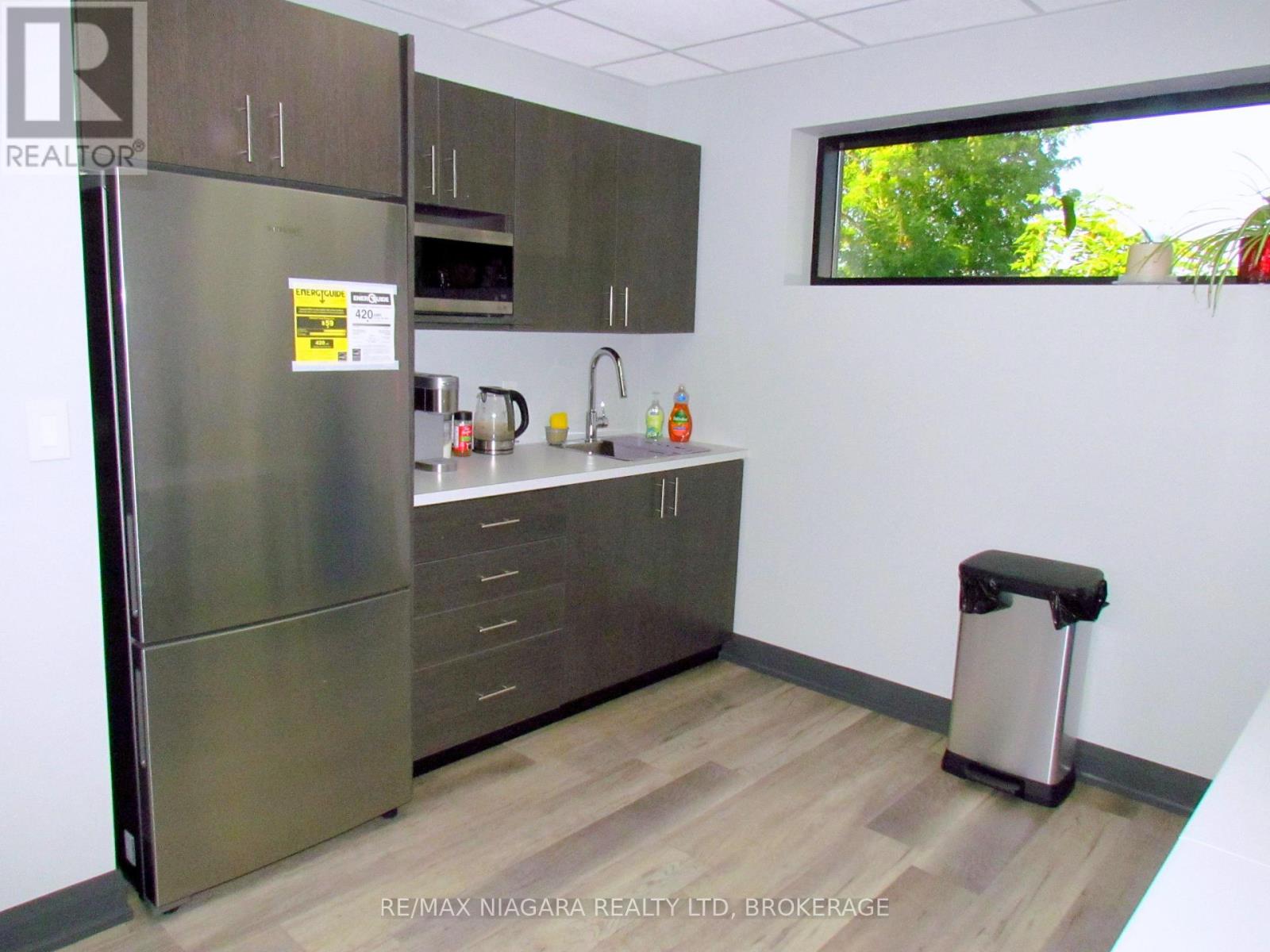 4374 Drummond Road, Niagara Falls, Ontario  L2E 6S3 - Photo 11 - X12930928