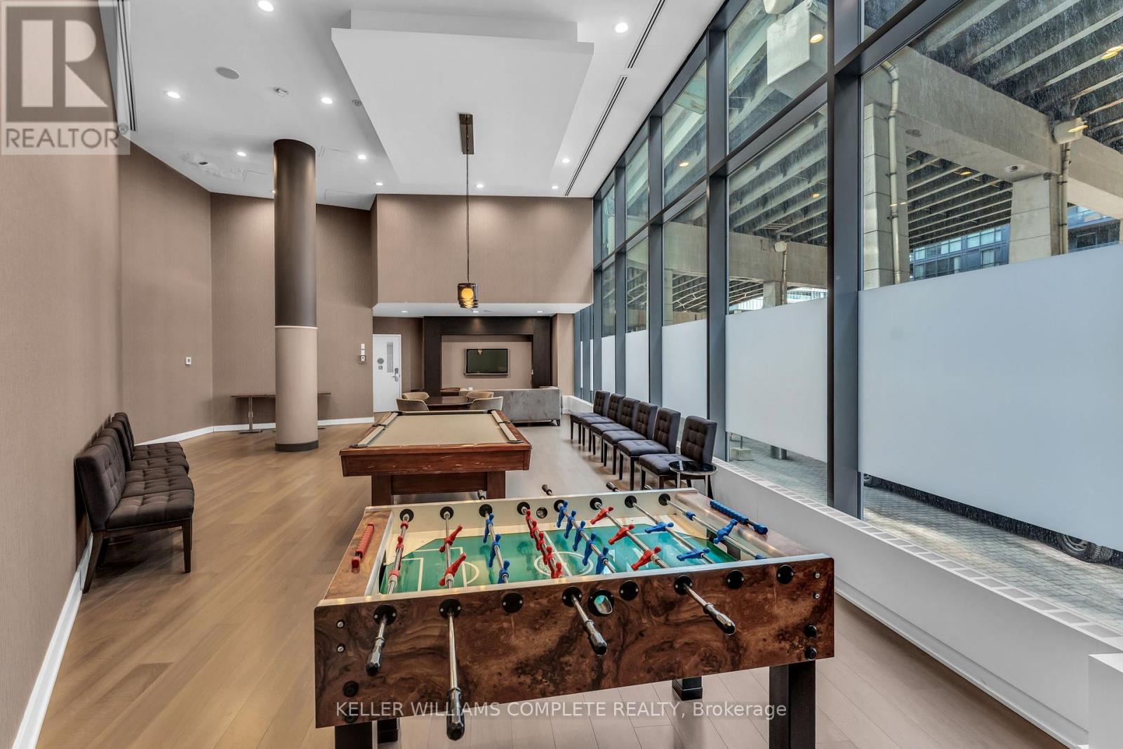 1008 - 169 Fort York Boulevard, Toronto, Ontario  M5V 0C8 - Photo 19 - C12930896