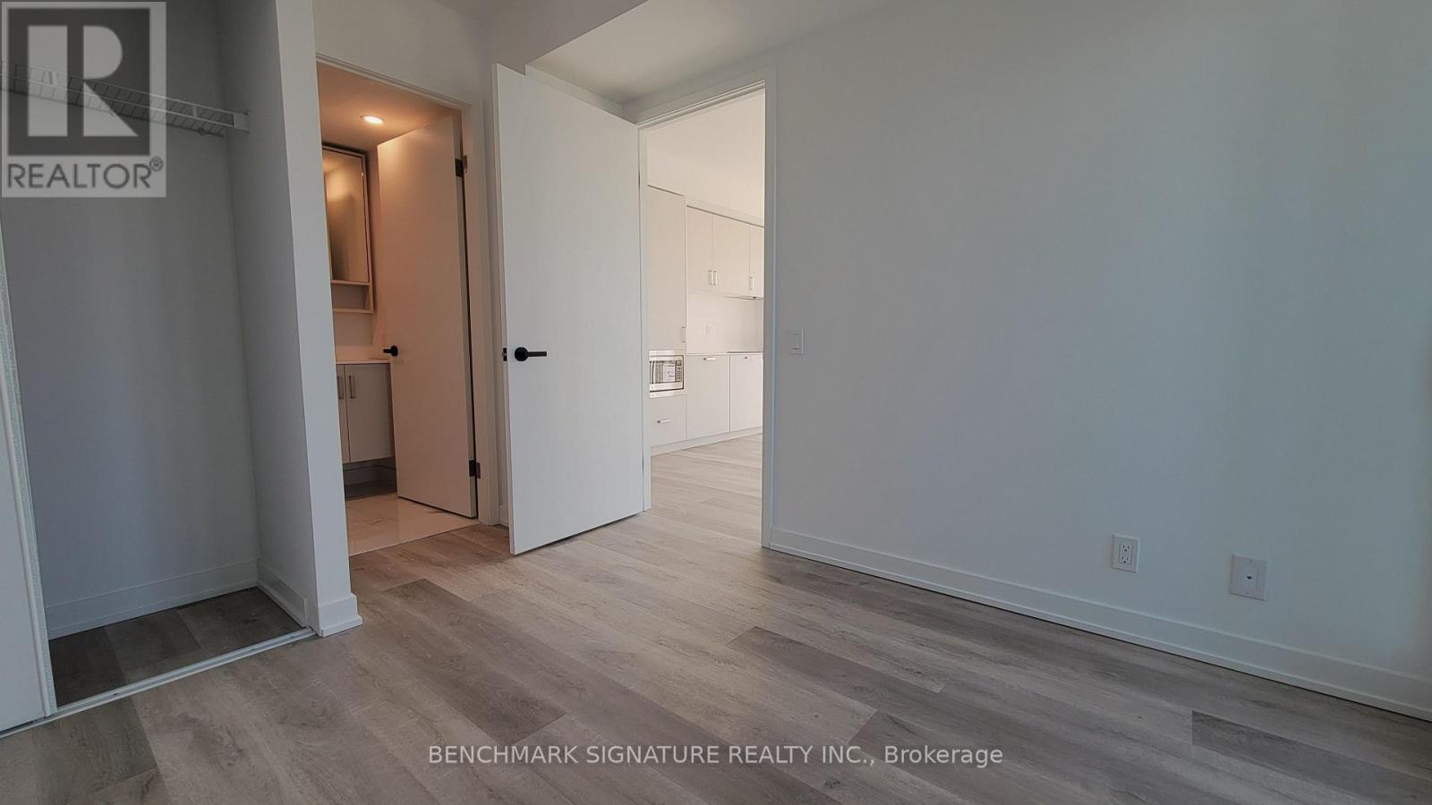 4011 - 88 Queen Street E, Toronto, Ontario  M5C 0B6 - Photo 8 - C12930914