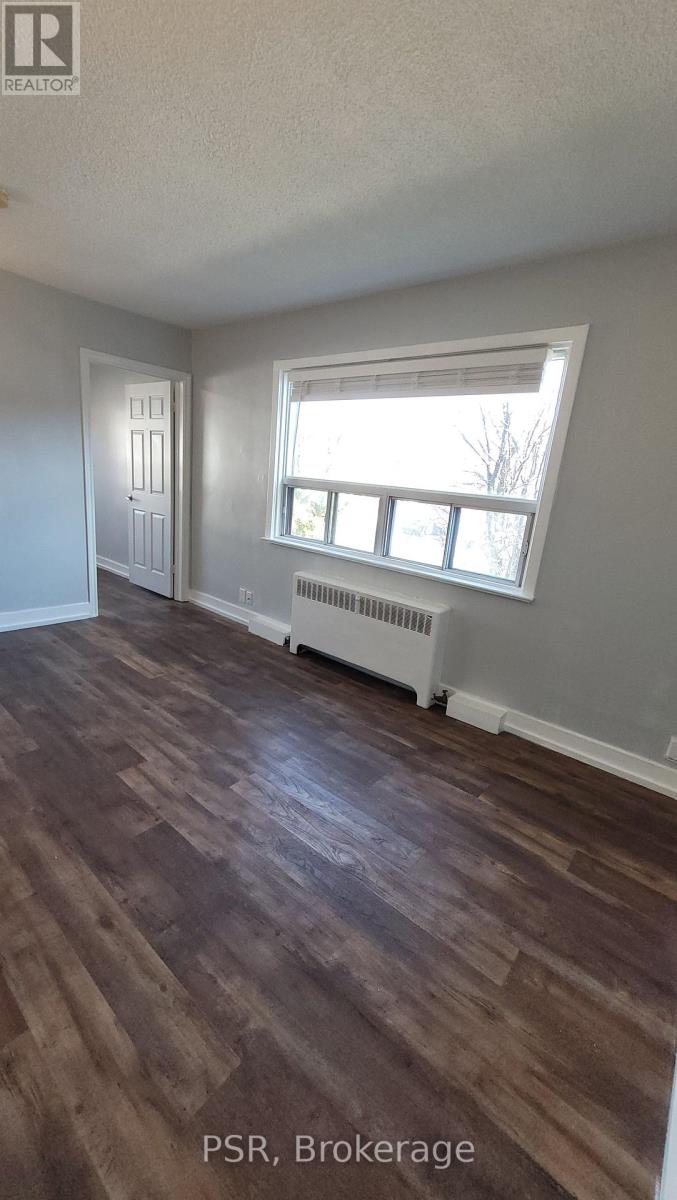 2 - 170 Holborne Avenue, Toronto, Ontario  M4C 2R6 - Photo 3 - E12930950