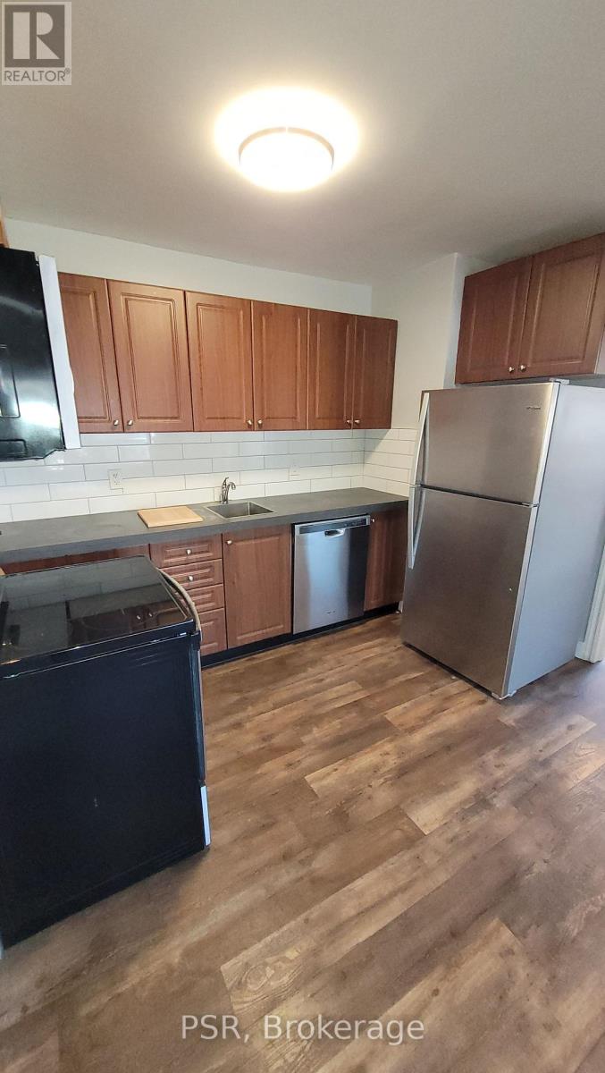 2 - 170 Holborne Avenue, Toronto, Ontario  M4C 2R6 - Photo 6 - E12930950