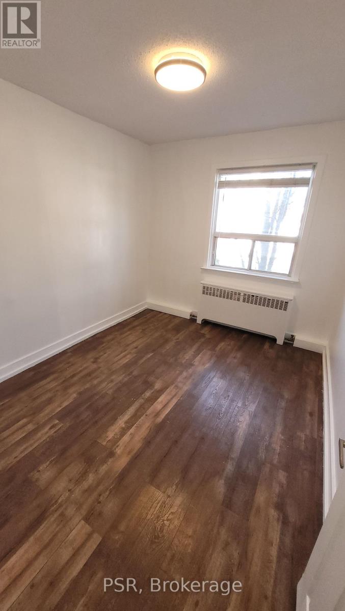 2 - 170 Holborne Avenue, Toronto, Ontario  M4C 2R6 - Photo 7 - E12930950