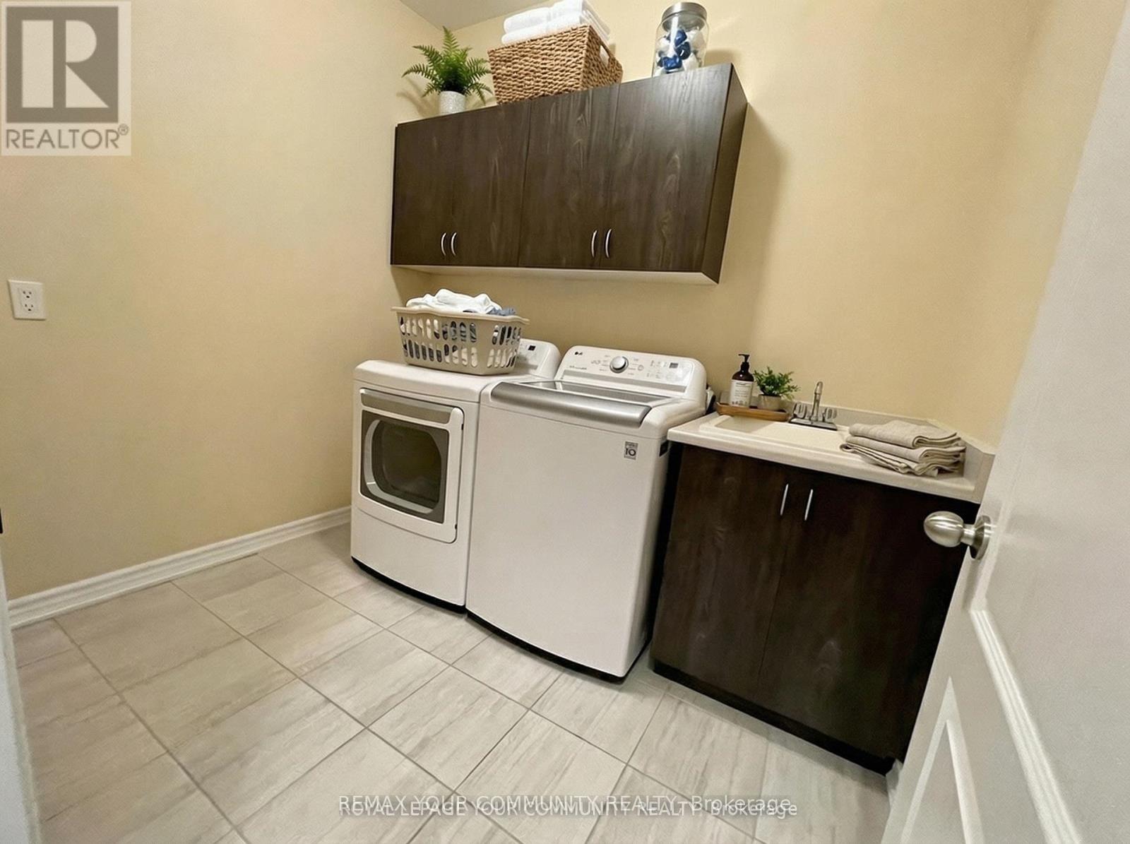 29 Hickling Lane, Ajax, Ontario  L1T 0P9 - Photo 15 - E12576492