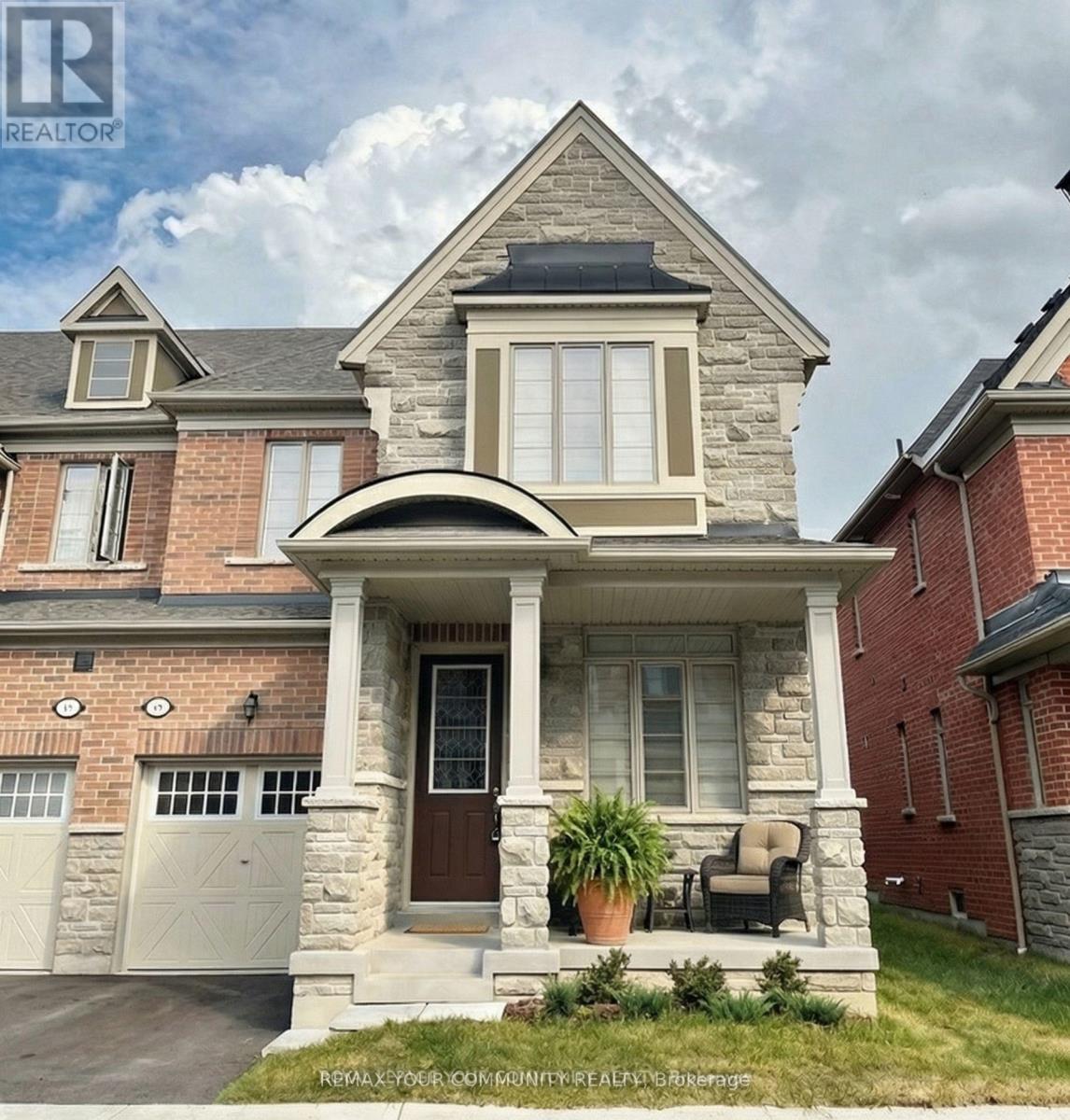 29 HICKLING LANE, Ajax, Ontario