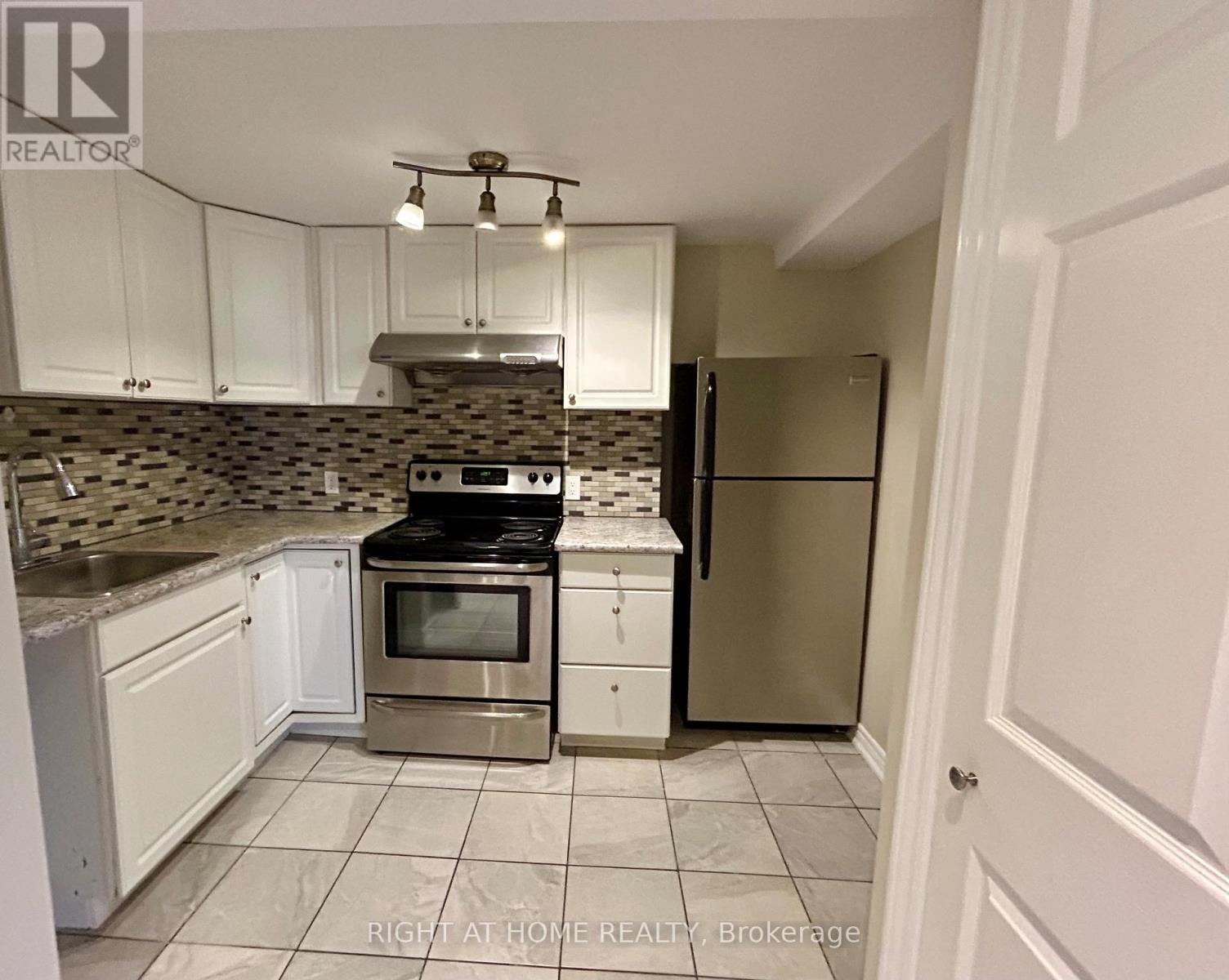 Unknown Address, ,     - Photo 13 - N12663498