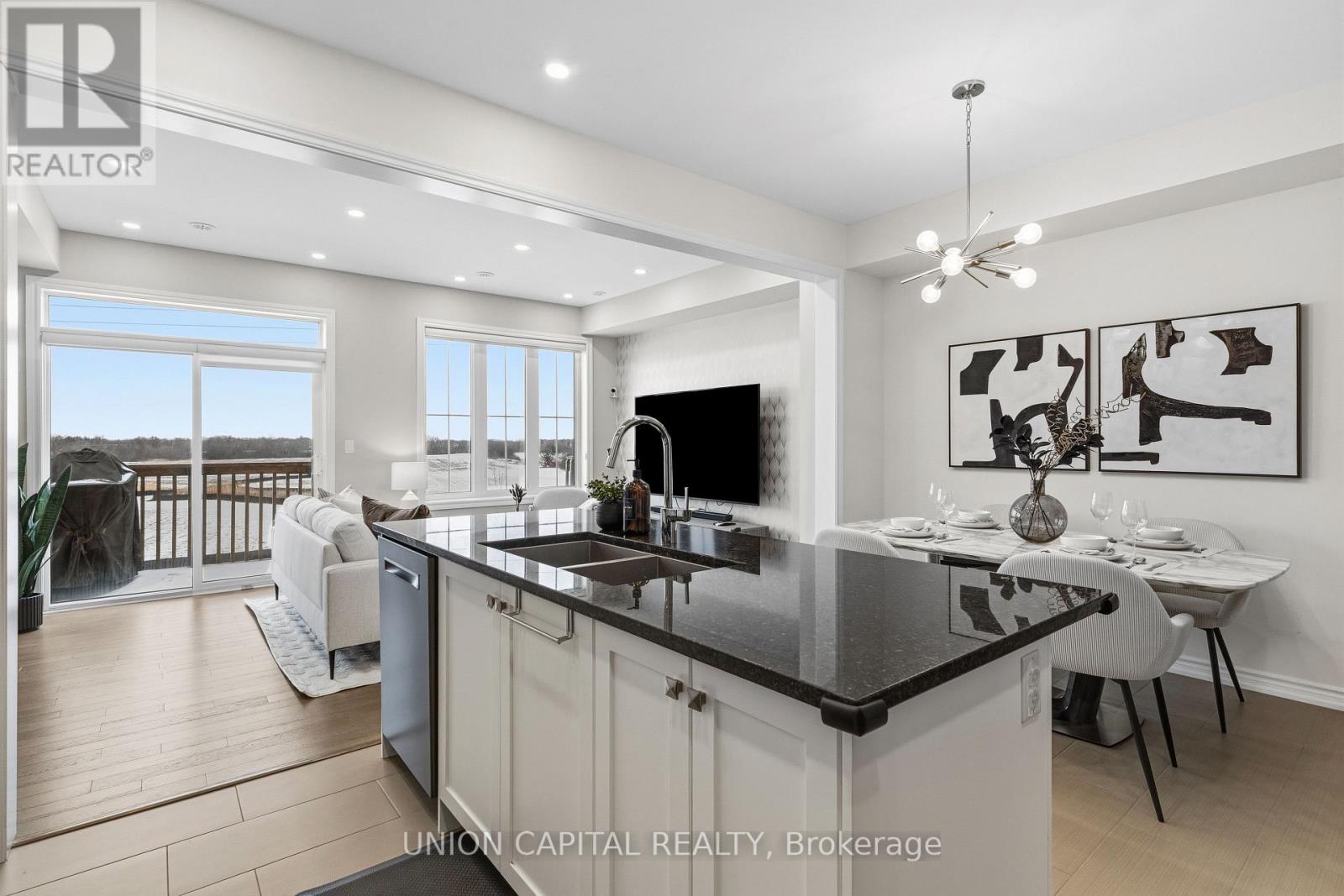 9 Isabella Peach Drive, Markham, Ontario  L6C 0Z1 - Photo 11 - N12930900