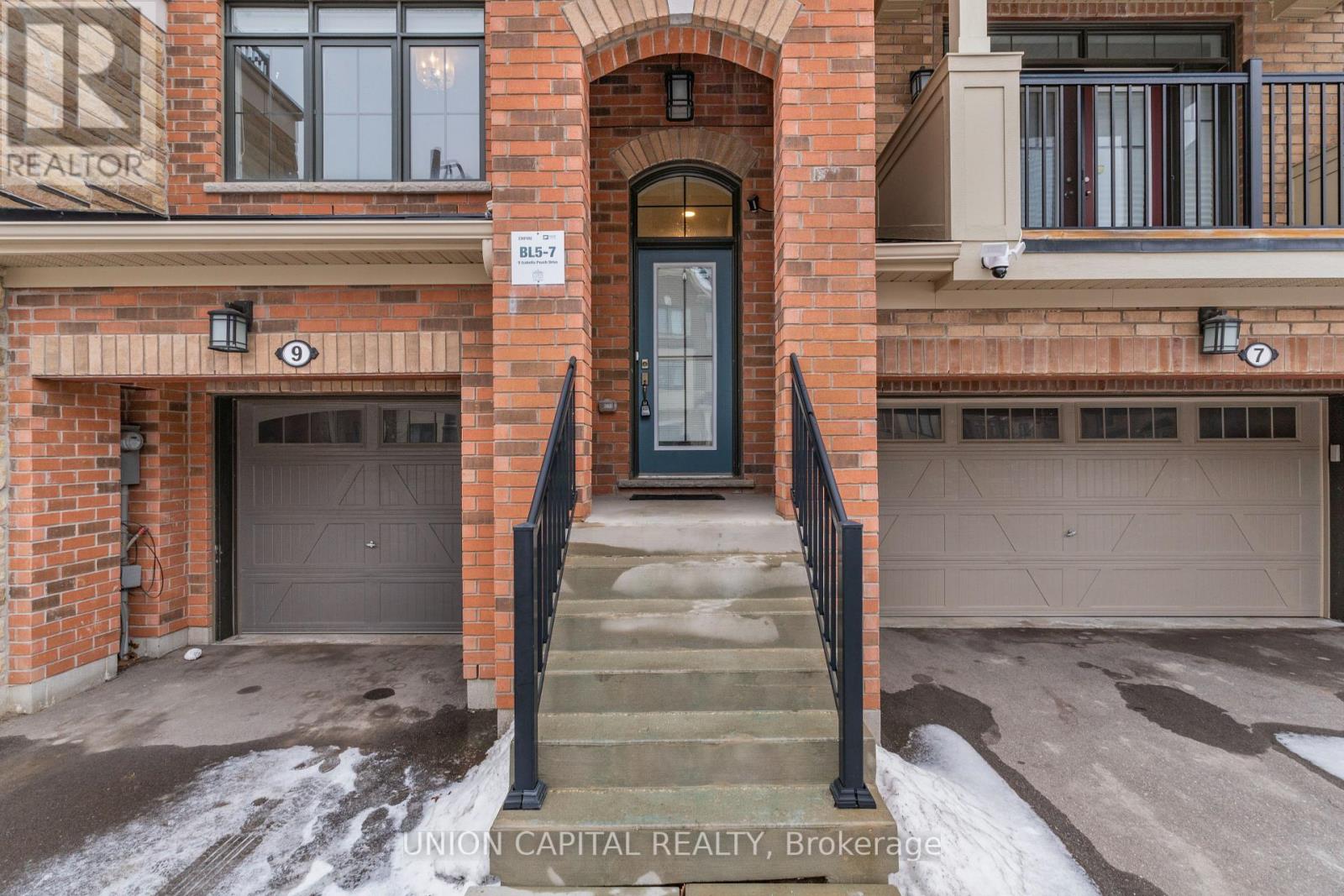 9 Isabella Peach Drive, Markham, Ontario  L6C 0Z1 - Photo 2 - N12930900