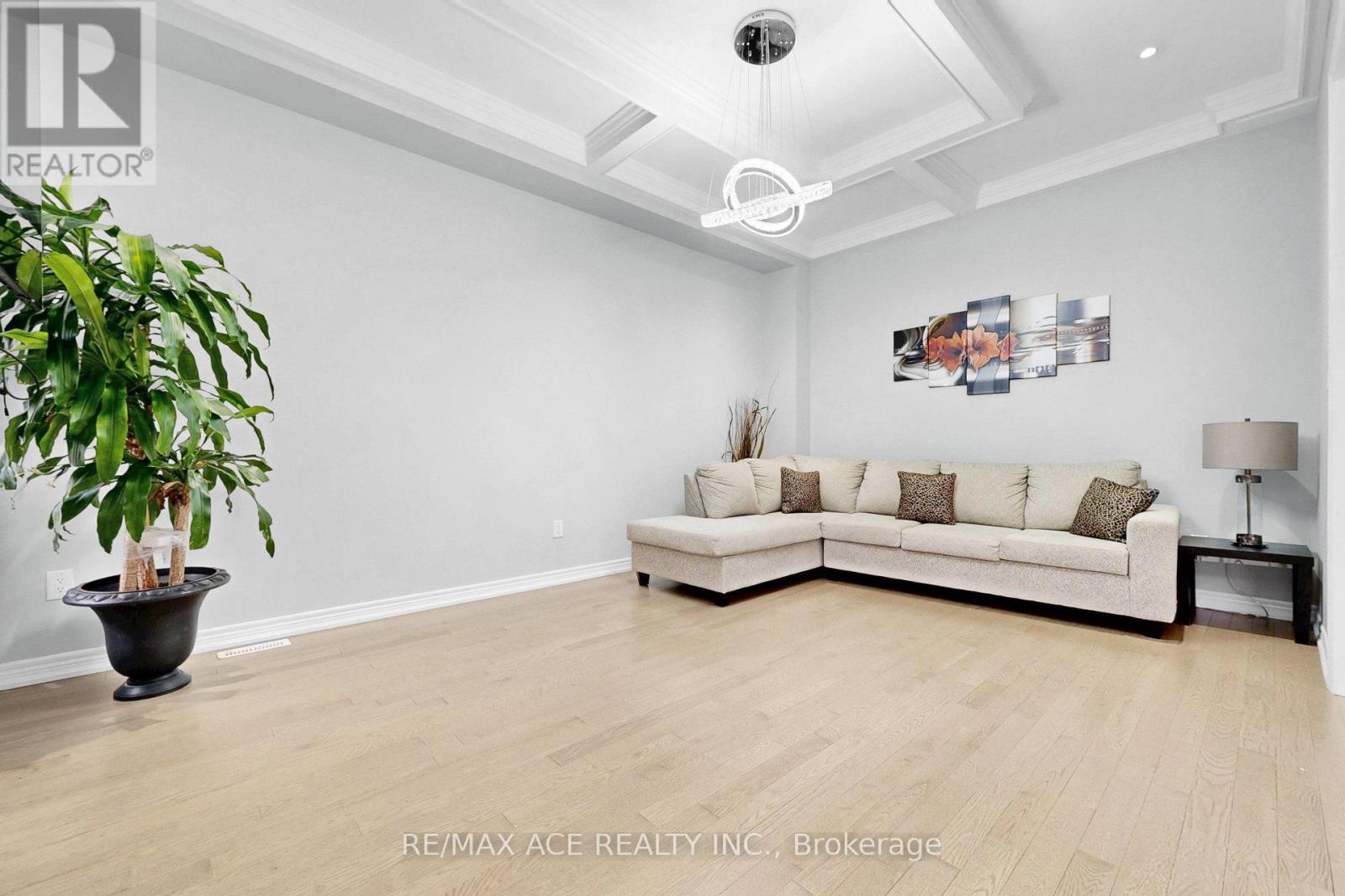 63 Suttonrail Way, Whitchurch-Stouffville, Ontario  L4A 0E4 - Photo 20 - N12930902